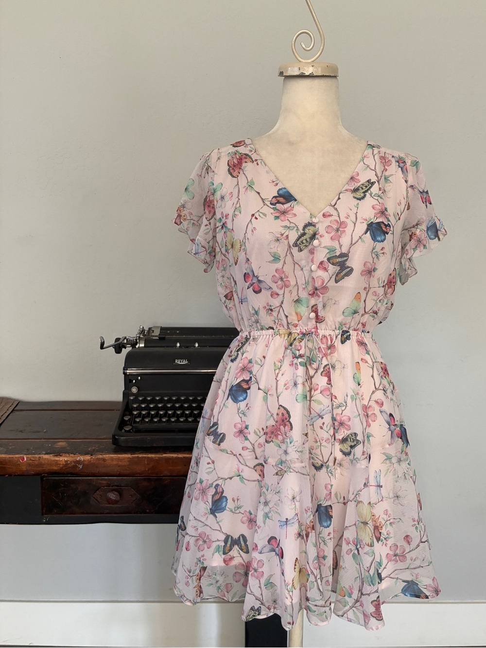 Steve Madden Kirsty Chasing Butterflies  Dress in Sweet Pink - Size Small - Picture 2 of 16